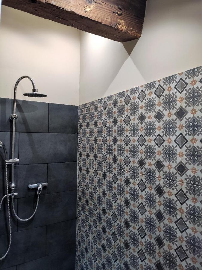 Les Appartements Du Mas Riols Сен-Сиприен Экстерьер фото