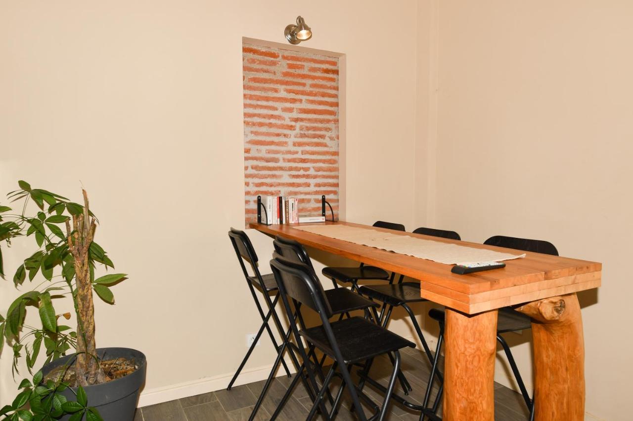 Les Appartements Du Mas Riols Сен-Сиприен Экстерьер фото