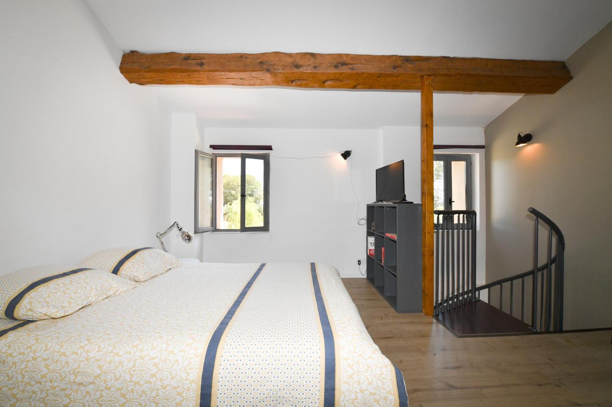 Les Appartements Du Mas Riols Сен-Сиприен Номер фото