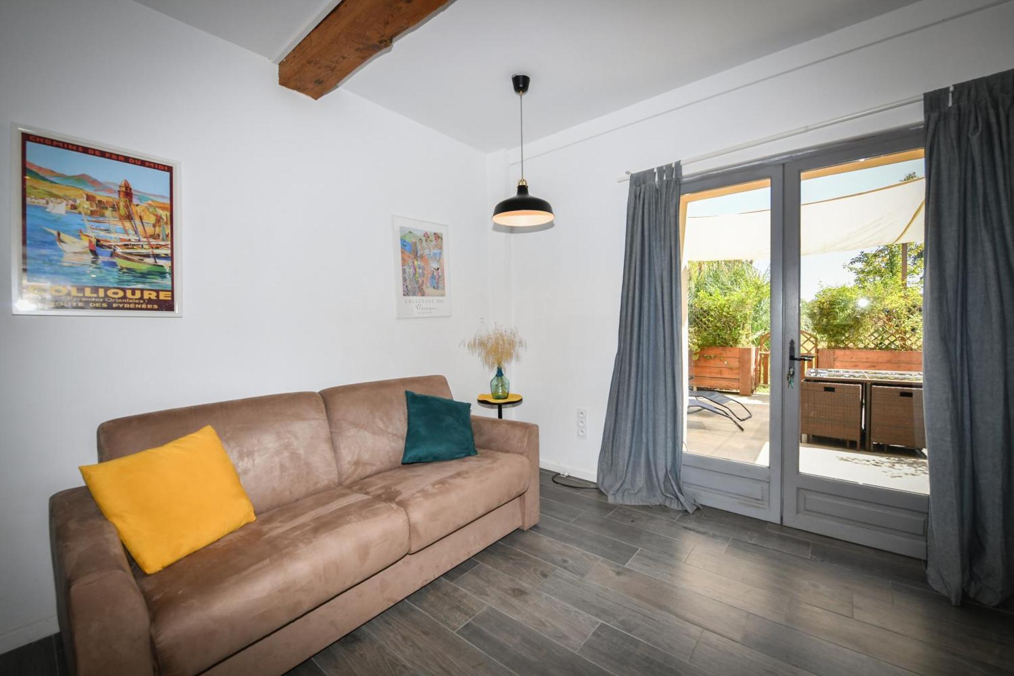 Les Appartements Du Mas Riols Сен-Сиприен Номер фото