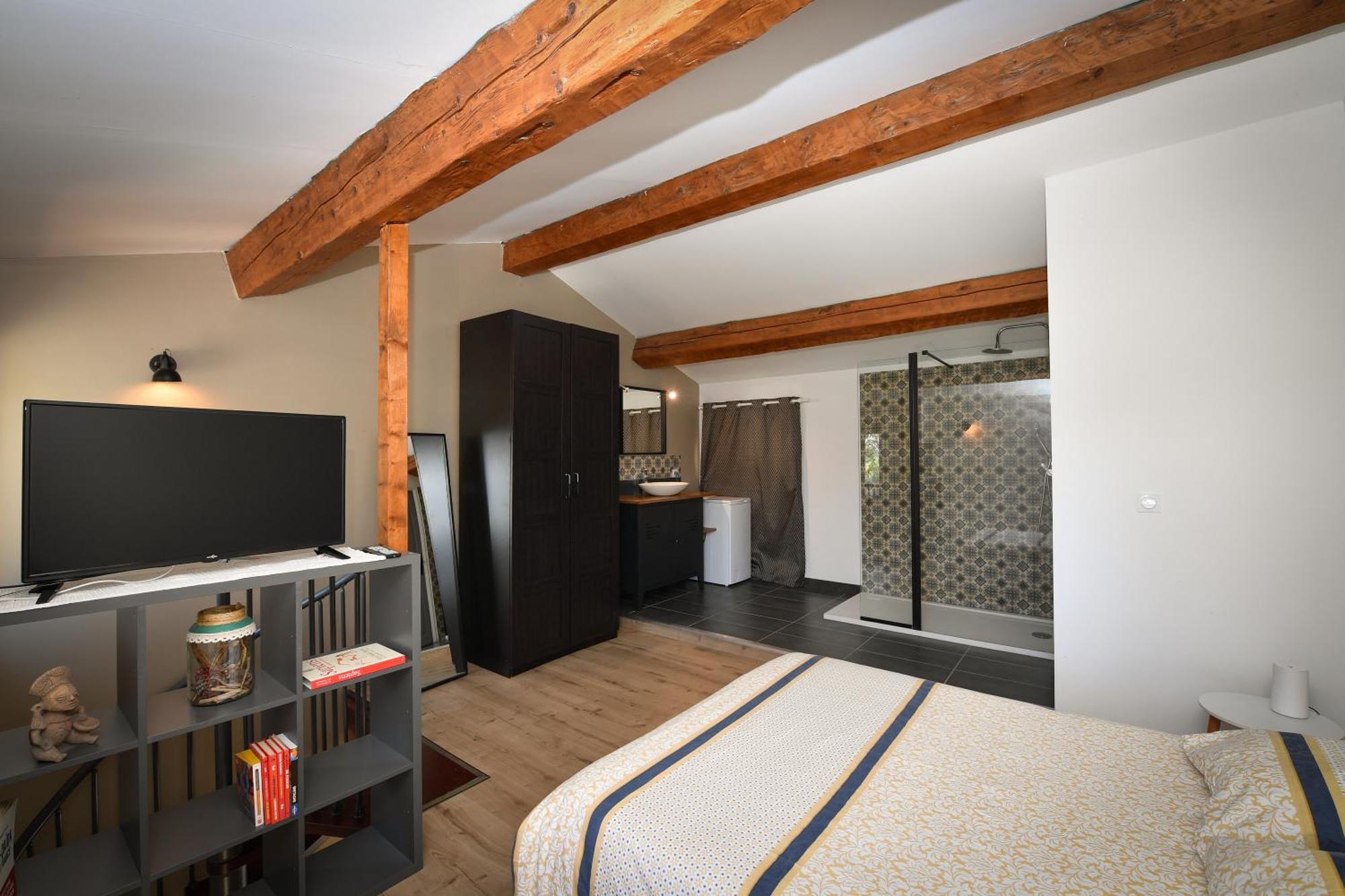 Les Appartements Du Mas Riols Сен-Сиприен Номер фото